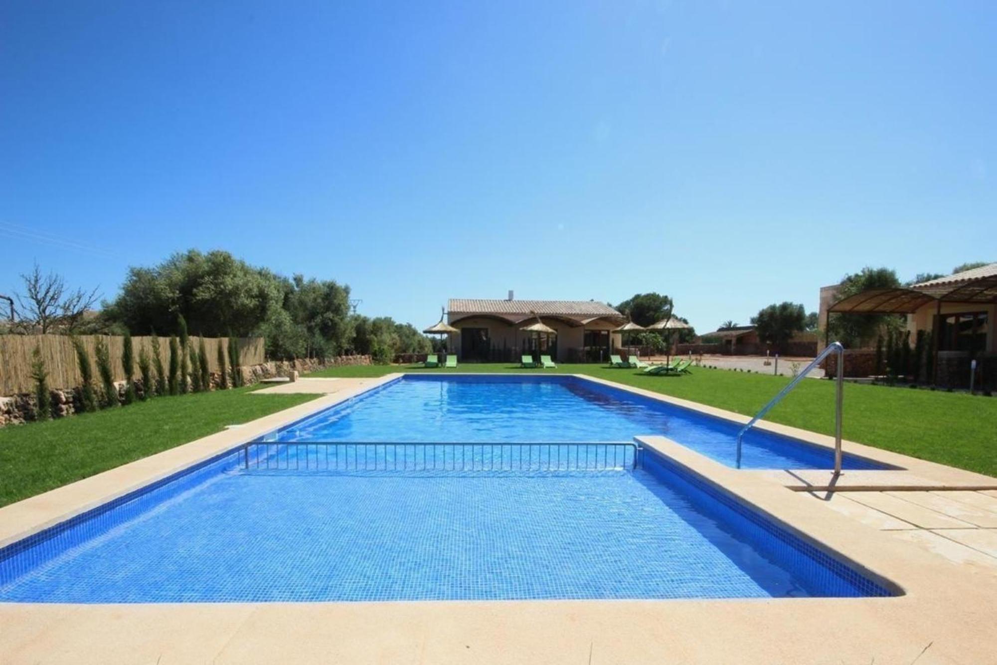 In Mit Grill, Terrasse Und Garten * Campos (Mallorca)