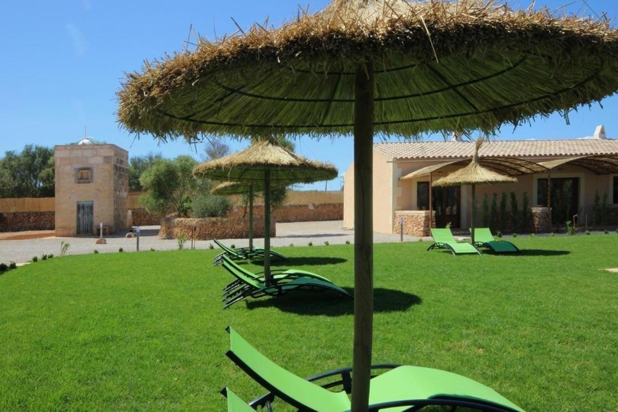 In Mit Grill, Terrasse Und Garten