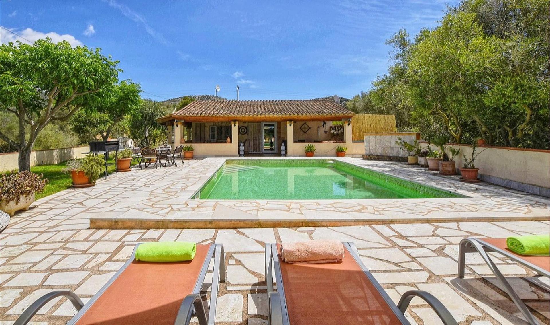 Villa Son Cladera *