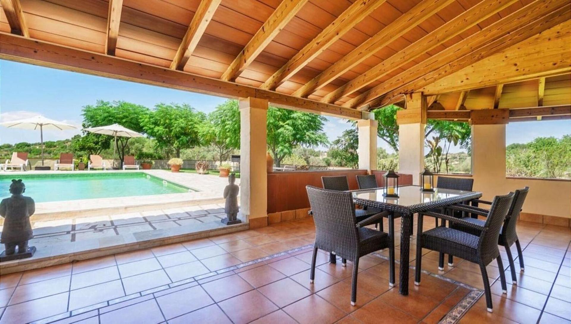 Villa Son Cladera