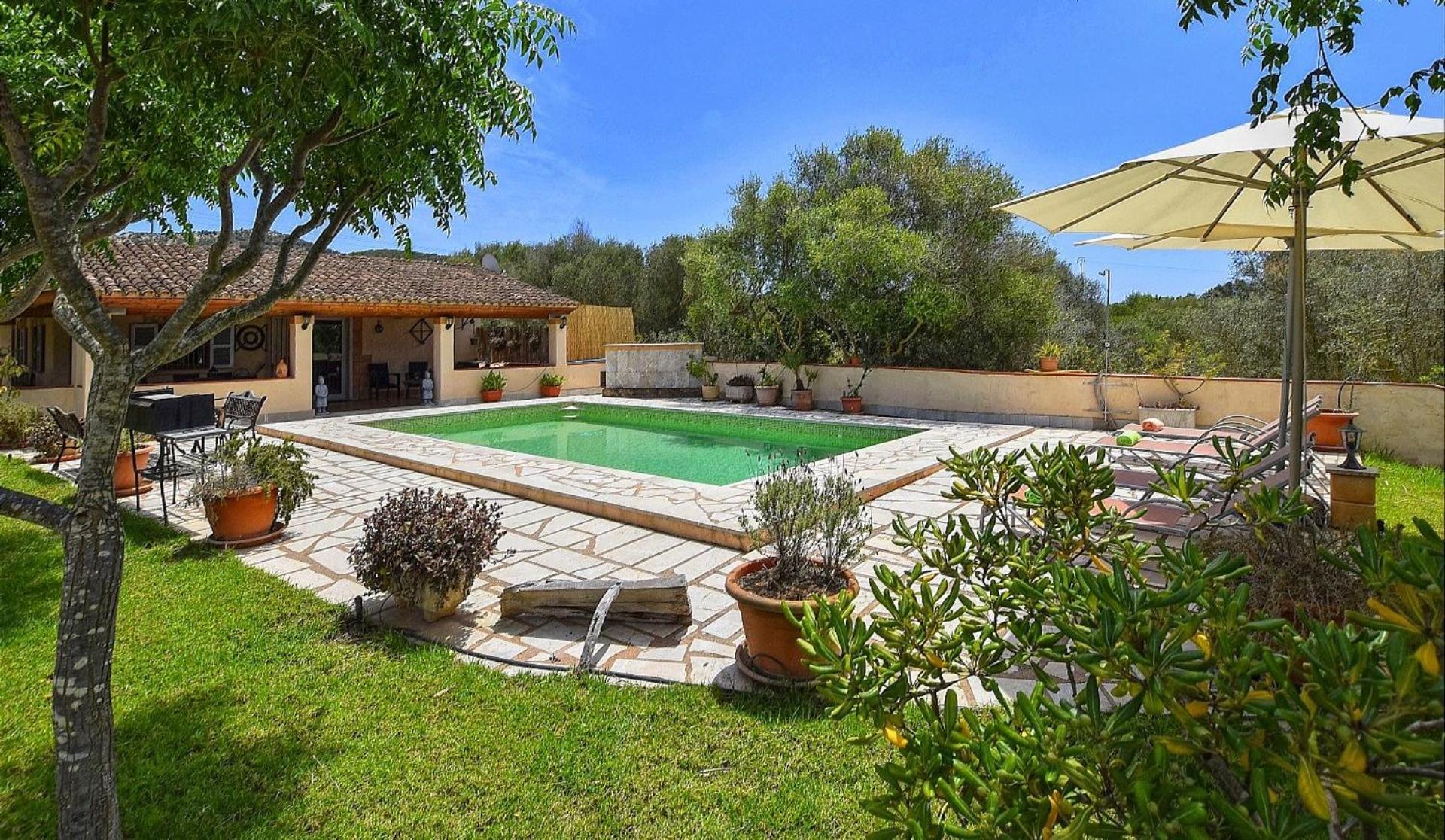 Villa Son Cladera *