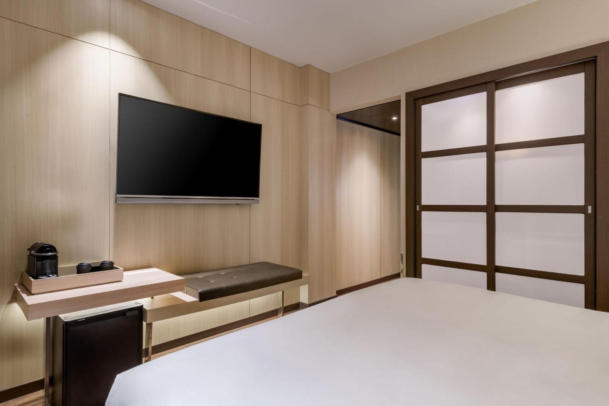 Hotel Ac Ciutat De By Marriott 4*