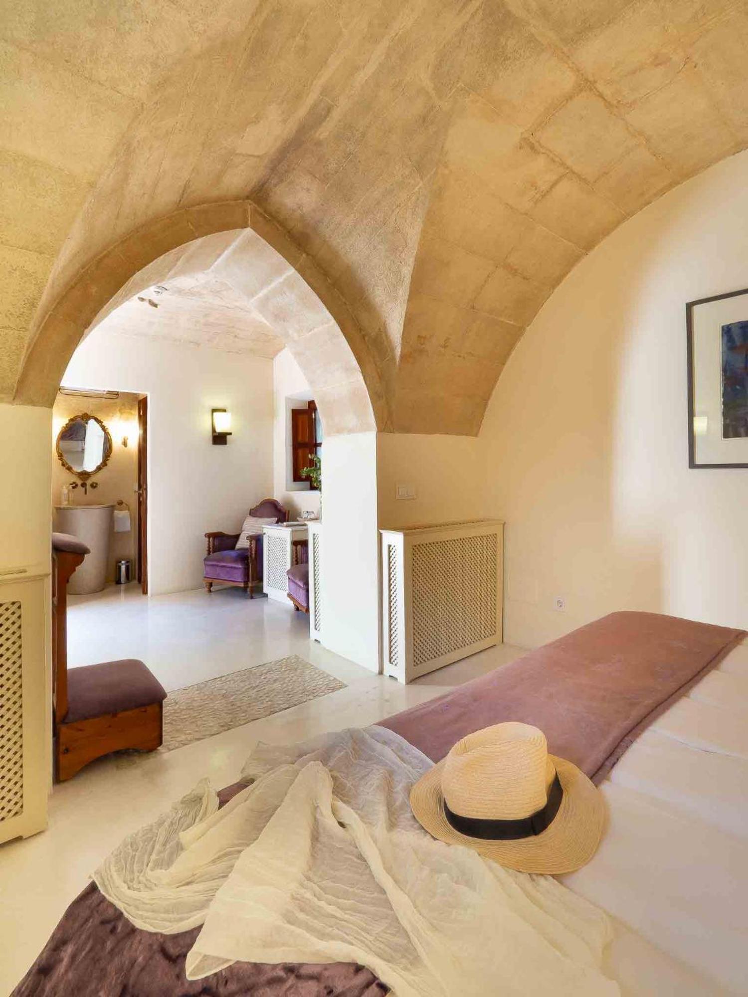 Hotel & Restaurant Jardi D'arta Arta