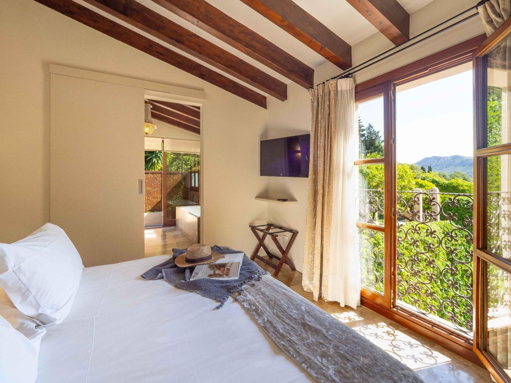 Hotel & Restaurant Jardi D'arta Arta