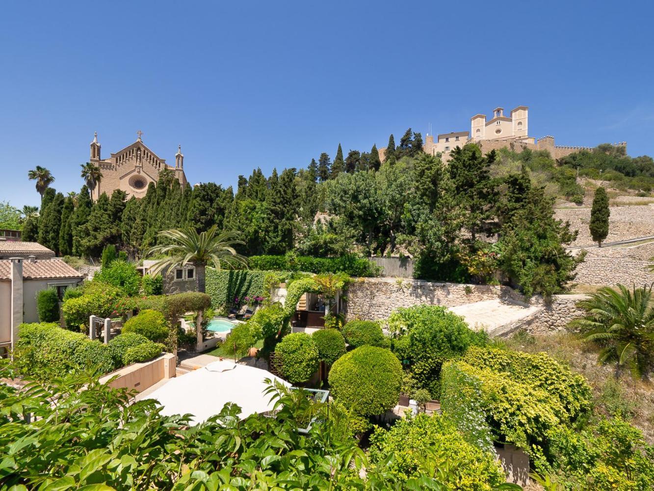 & Restaurant Jardi D'arta Hotel