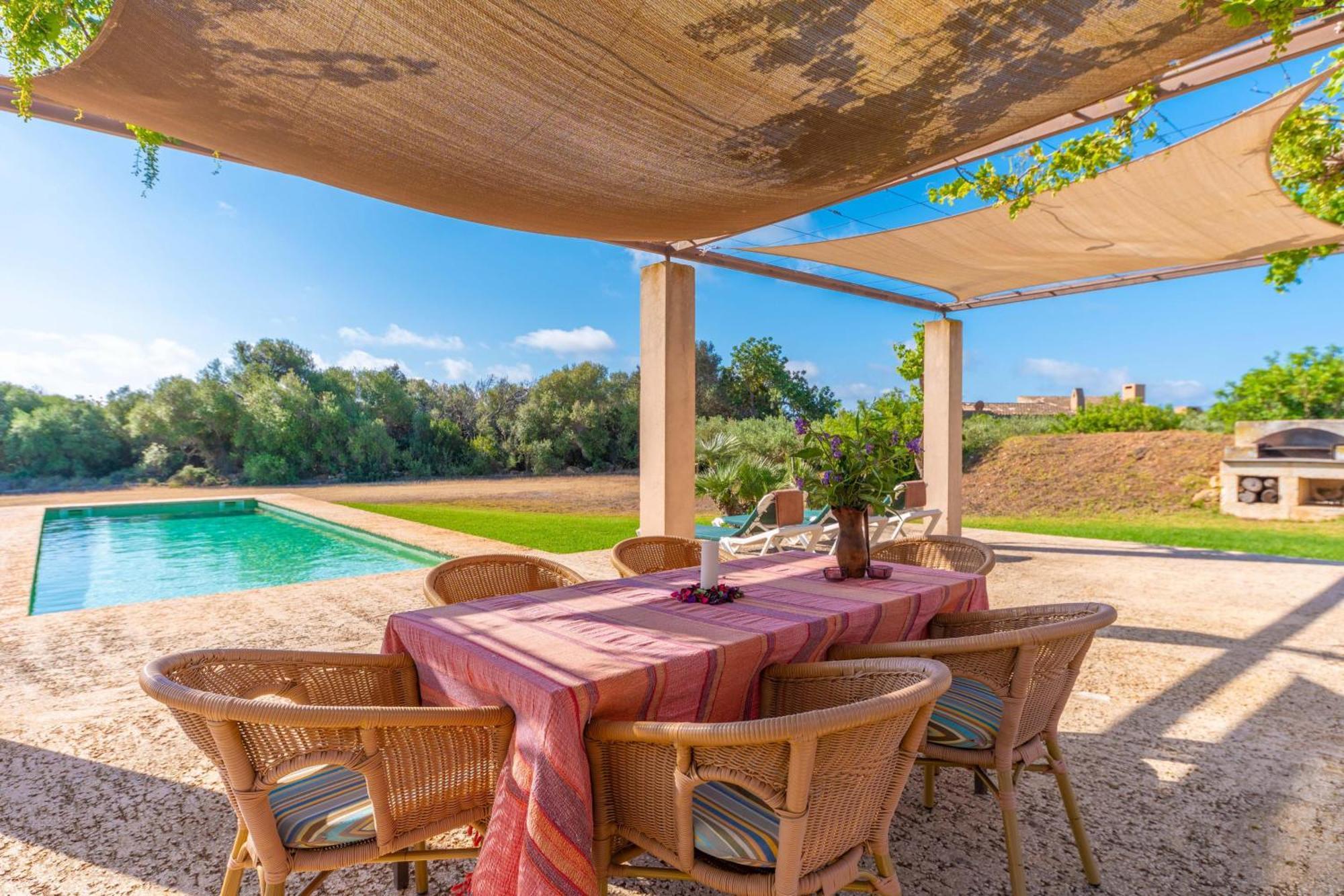 Villa Jeroni Carrio *