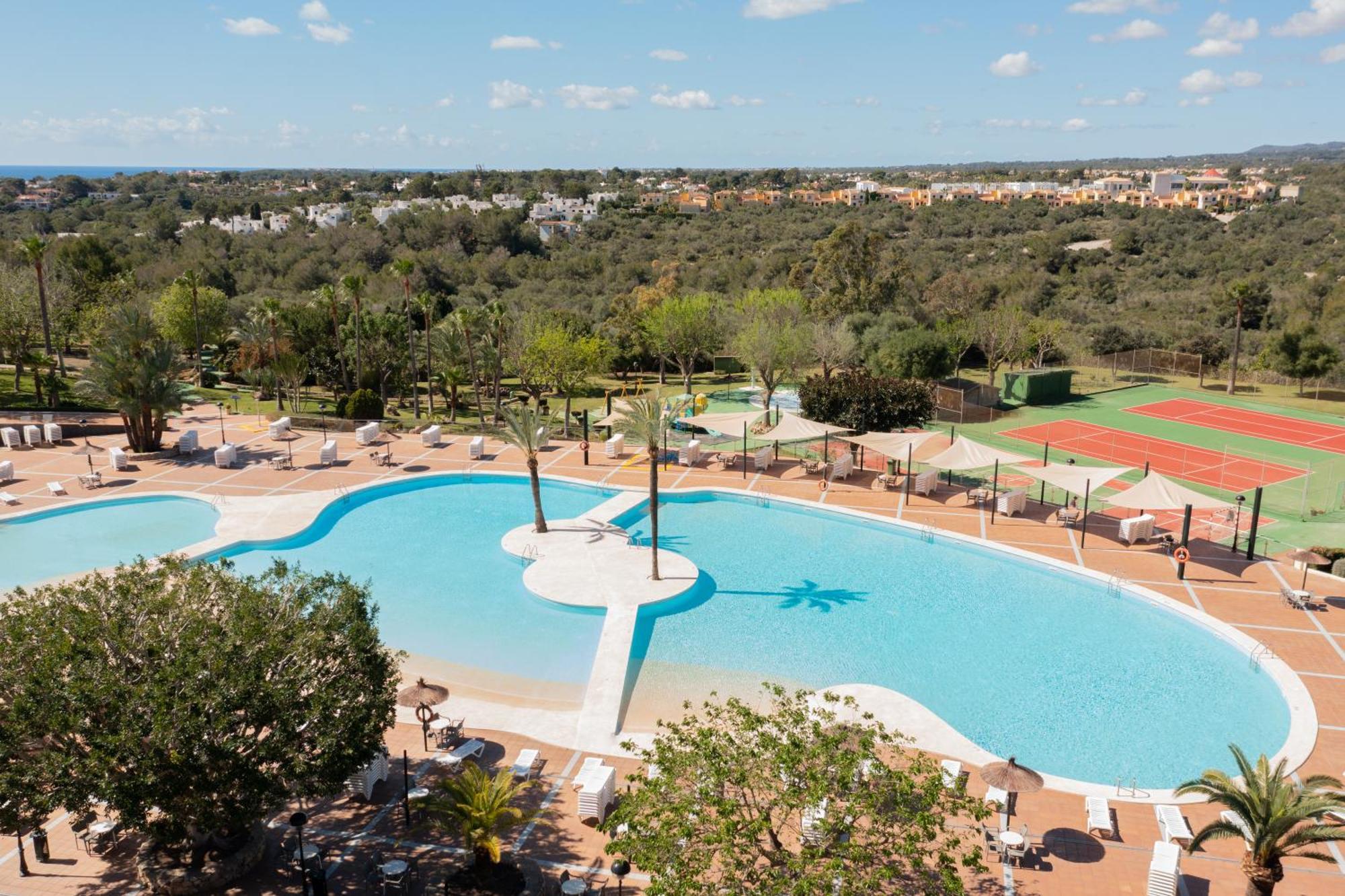 Club Cala Romani Hotel 3*