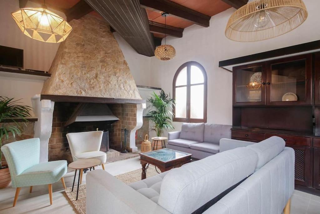 Llorenc 1, Entspannung Pur,stilvoll,ruhig,xxl Pool Apartamento
