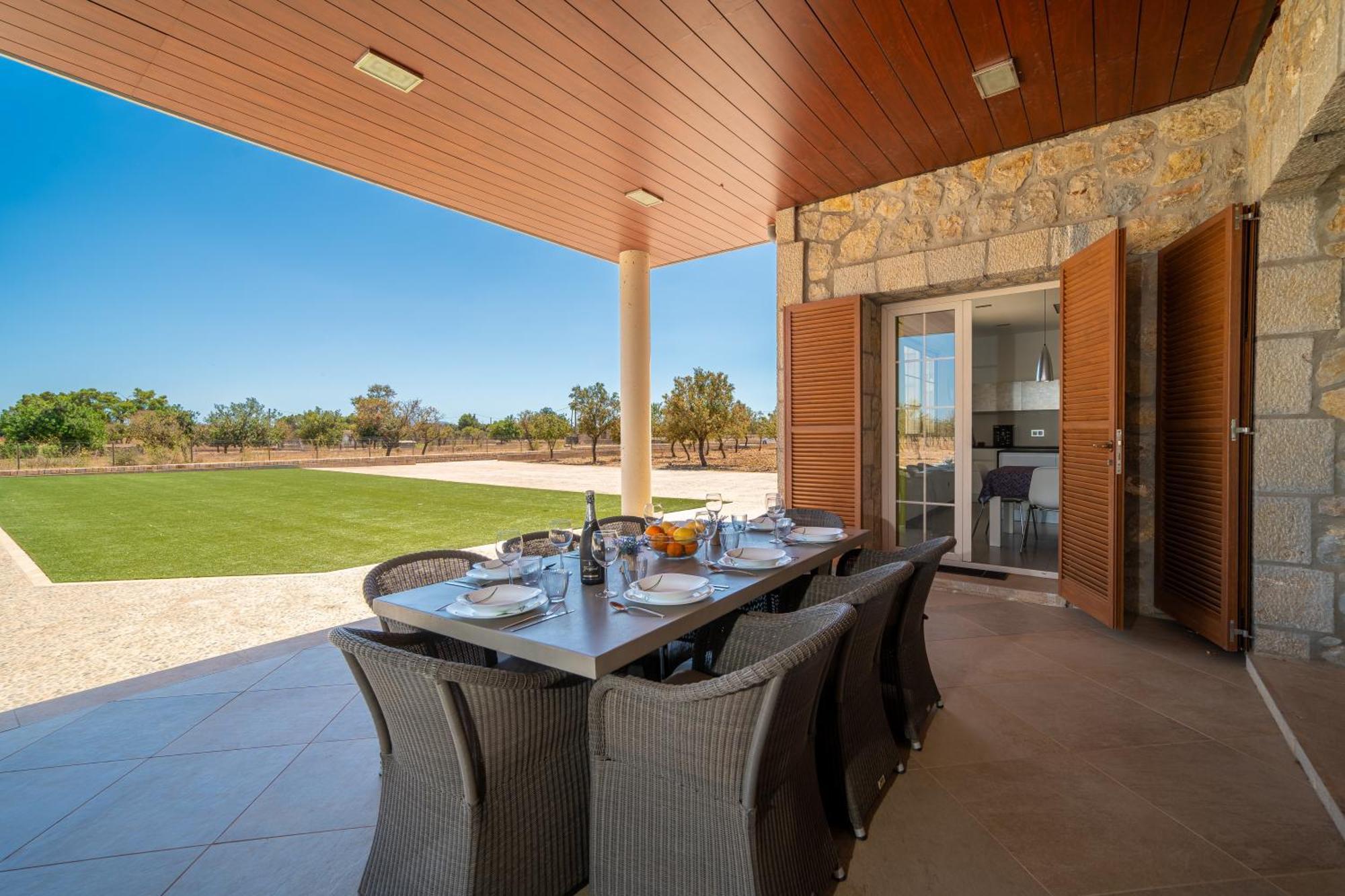 Mireia 2002 With Pool And Garden By Bebreeze Mallorca Binisalem