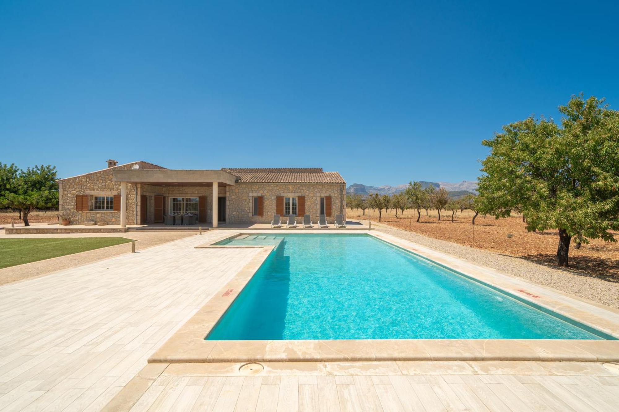 Villa Mireia 2002 With Pool And Garden By Bebreeze Mallorca