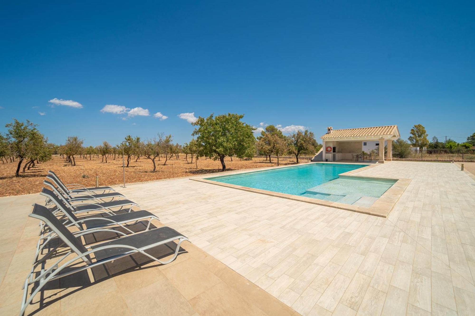 Villa Mireia 2002 With Pool And Garden By Bebreeze Mallorca *