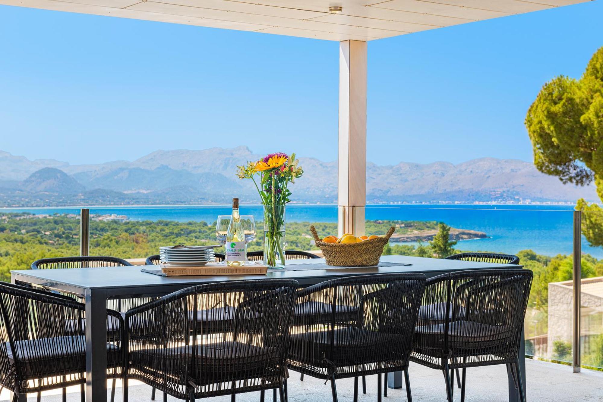 Panoramica By Esteva Emerald Apartment