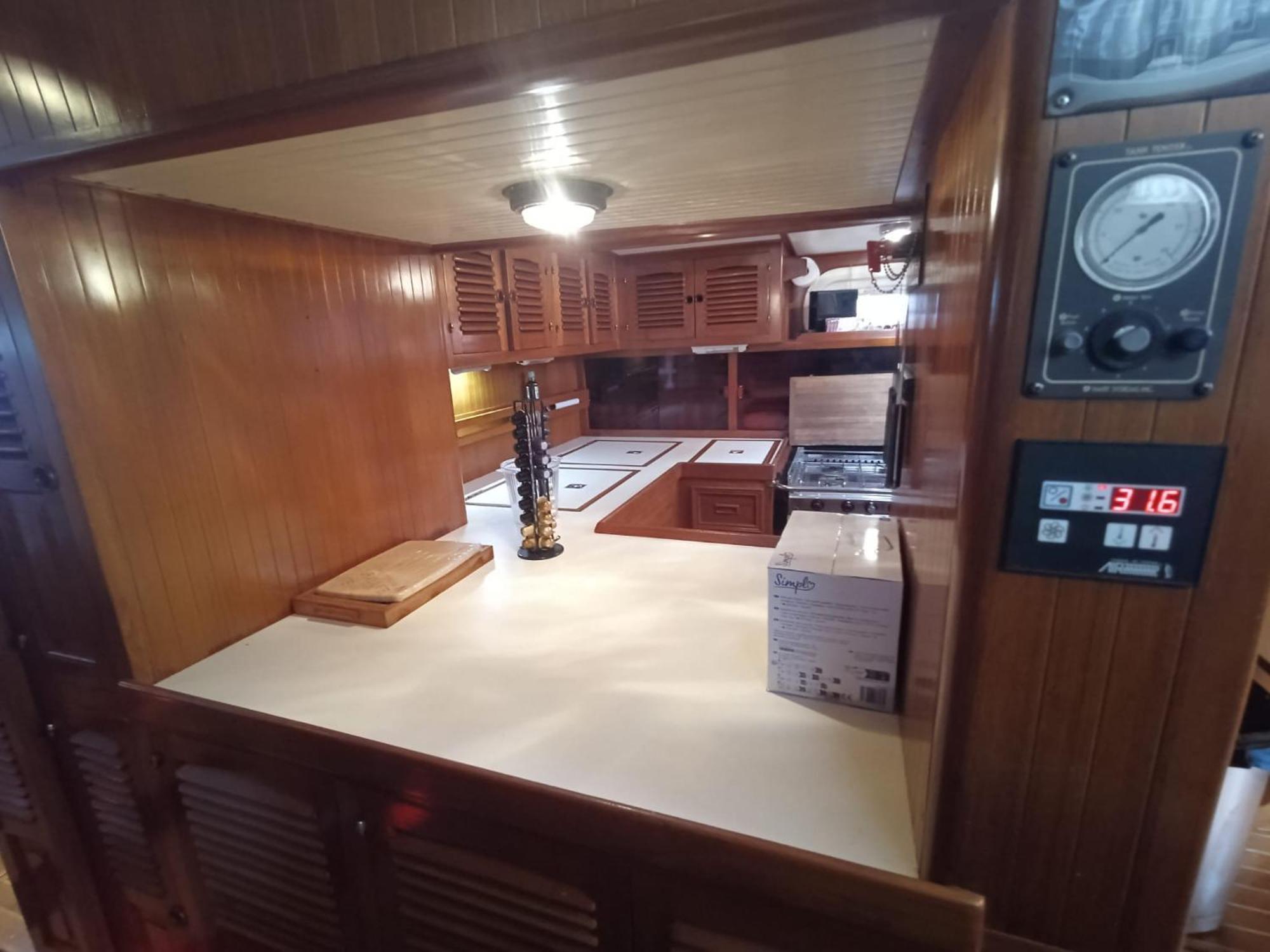Exclusivo Velero Privado 6pax Hotel en barco *