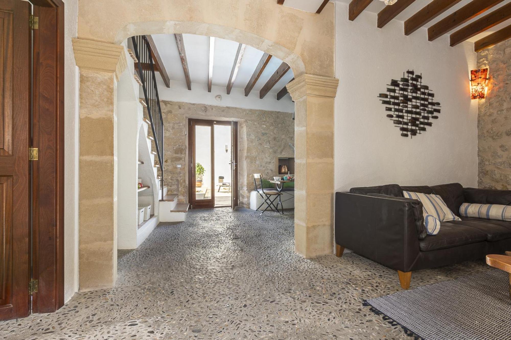 Townhouse Albuqassim By Homevillas360 * Pollensa