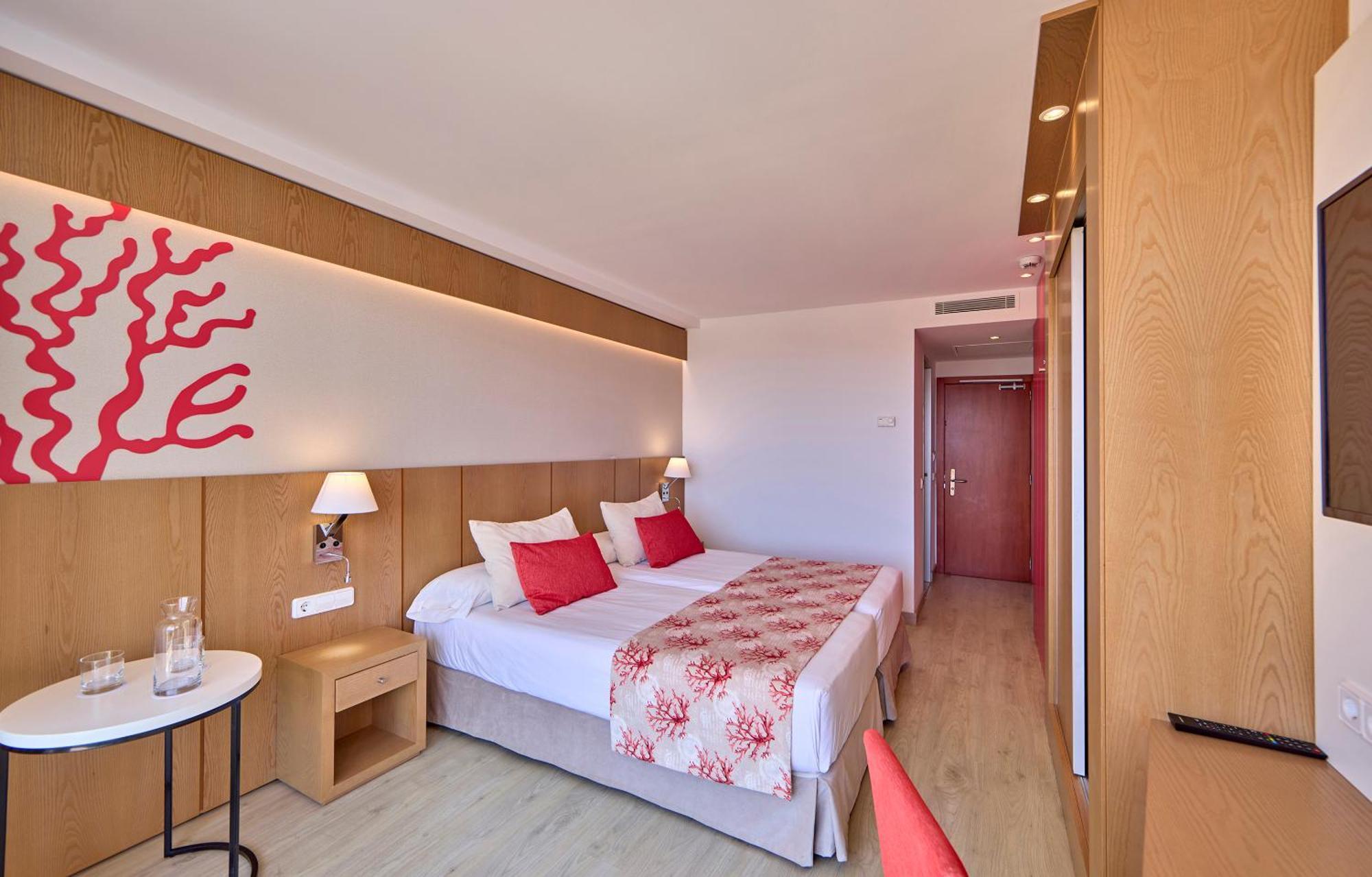 Universal Perla Hotel