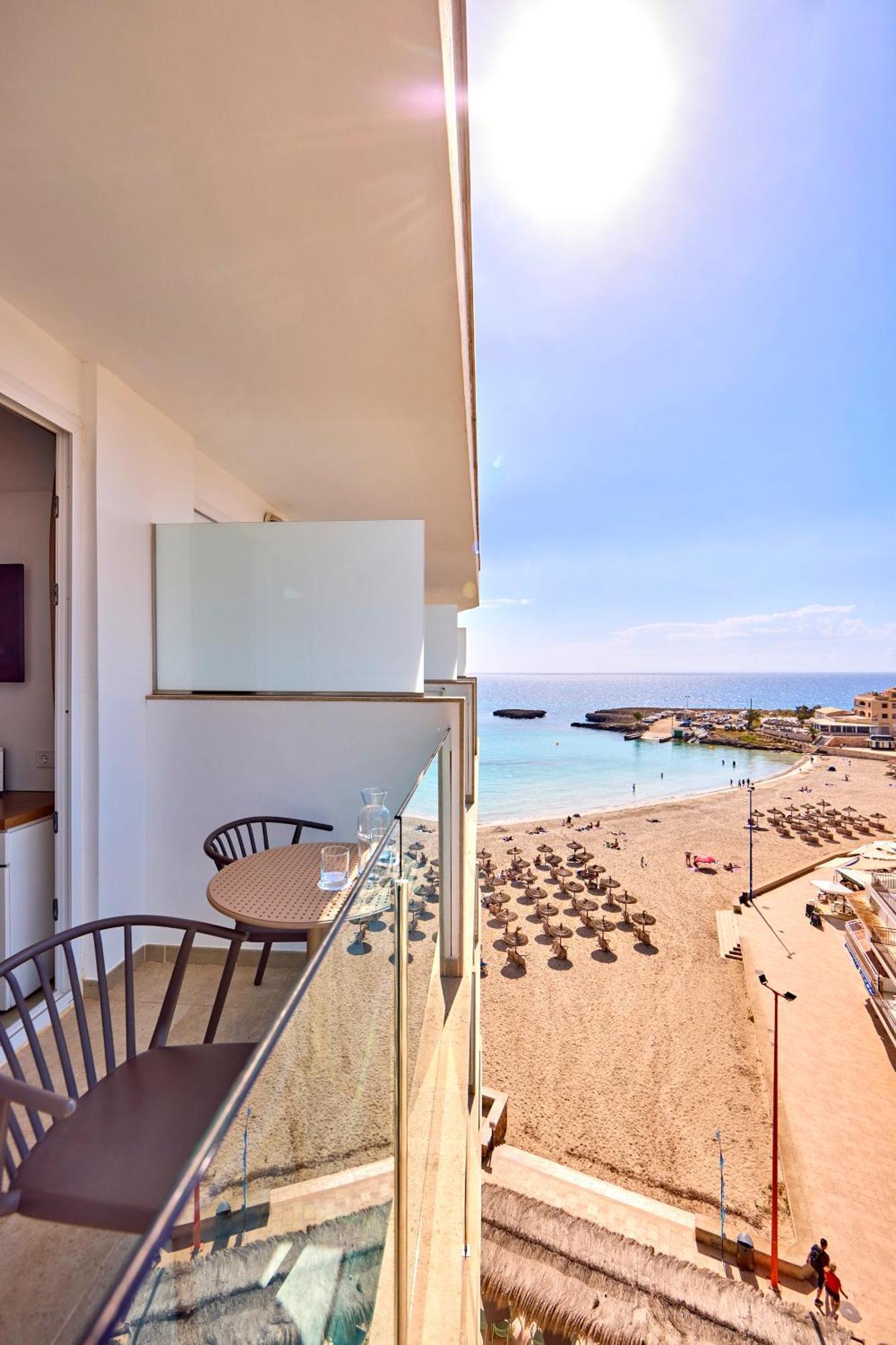 Hotel Universal Perla 4*