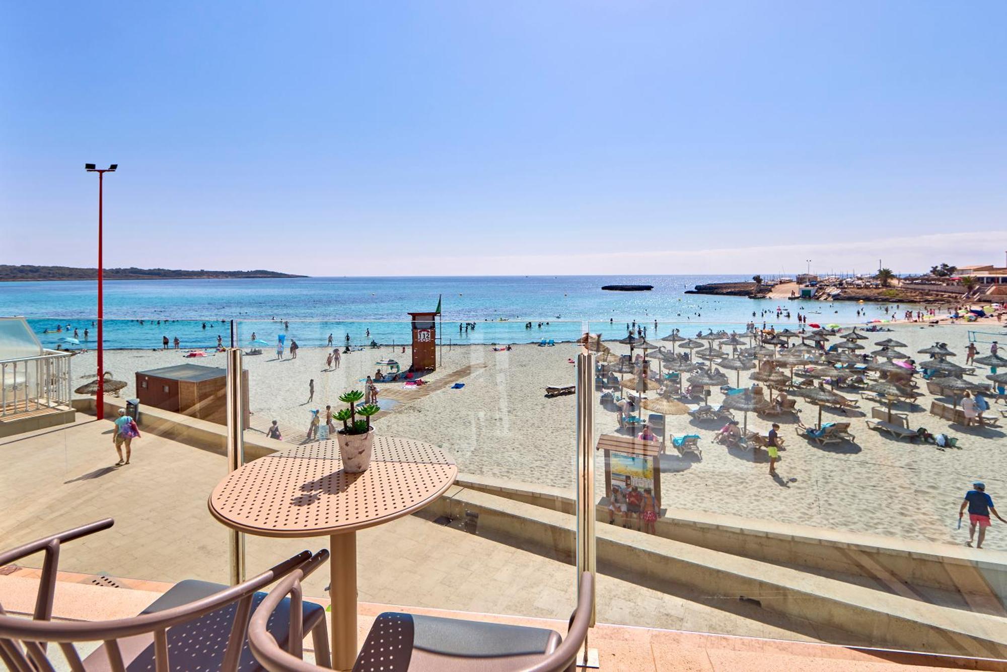 Universal Perla 4*