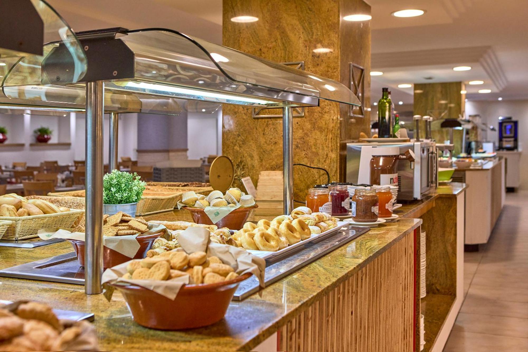 Hotel Universal Perla