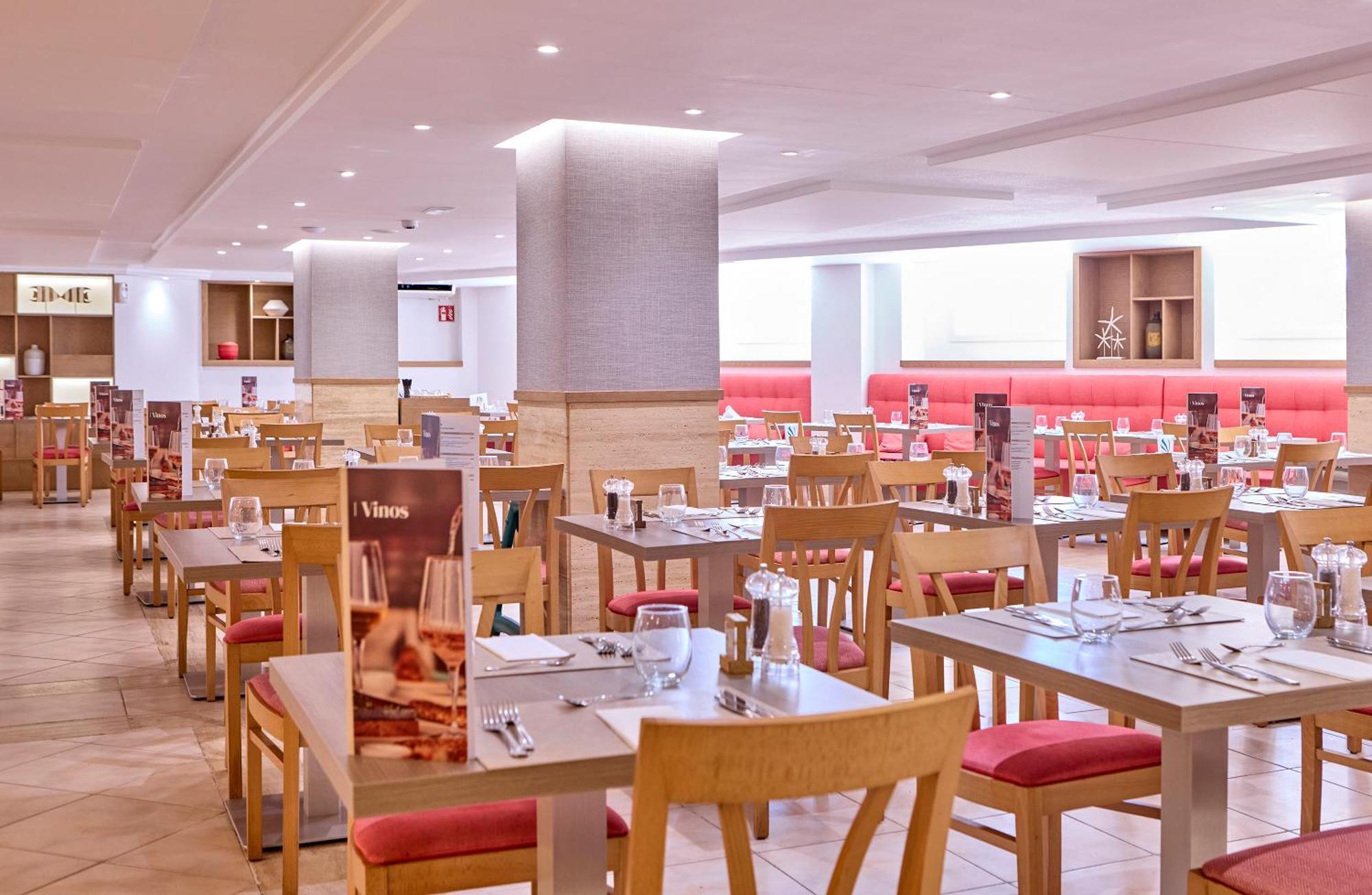Universal Perla Hotel 4*