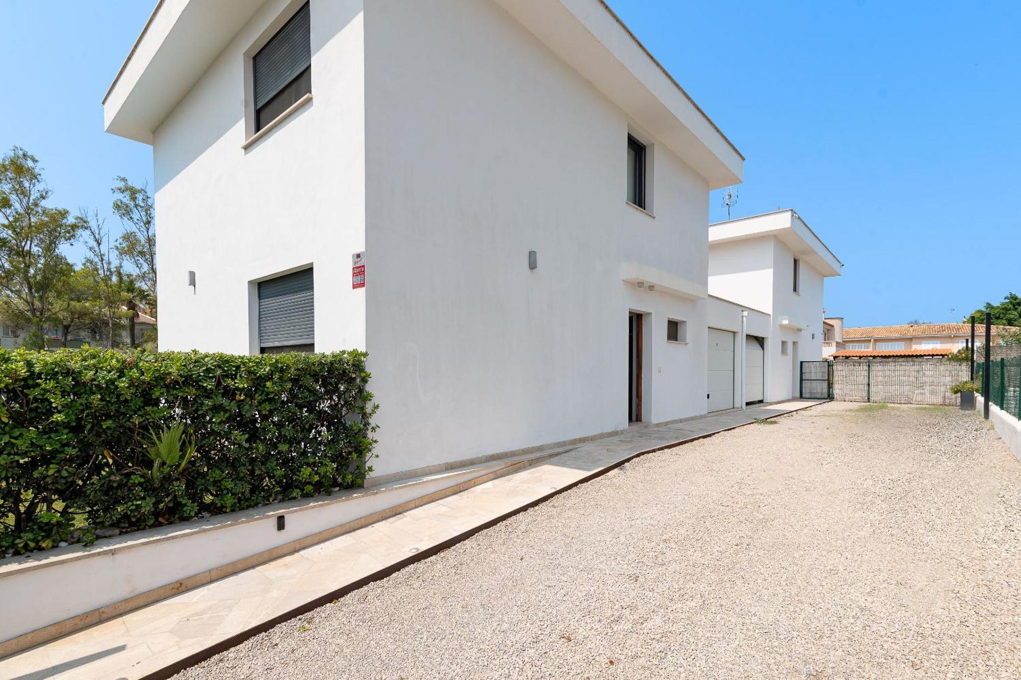 Villa Cosins 1 Mel By Sealand