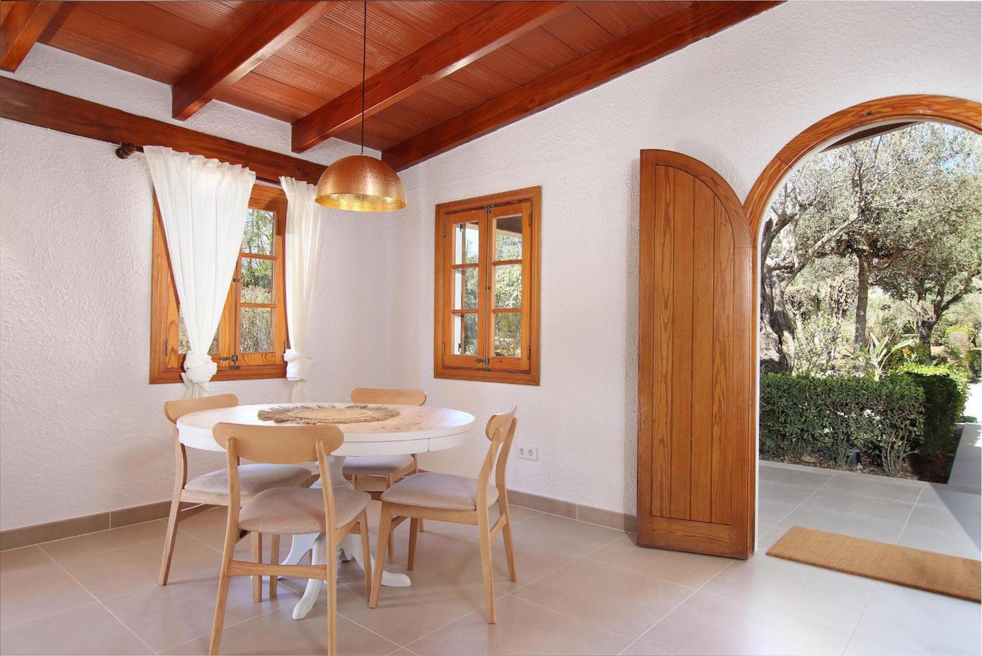 Villa Alegre