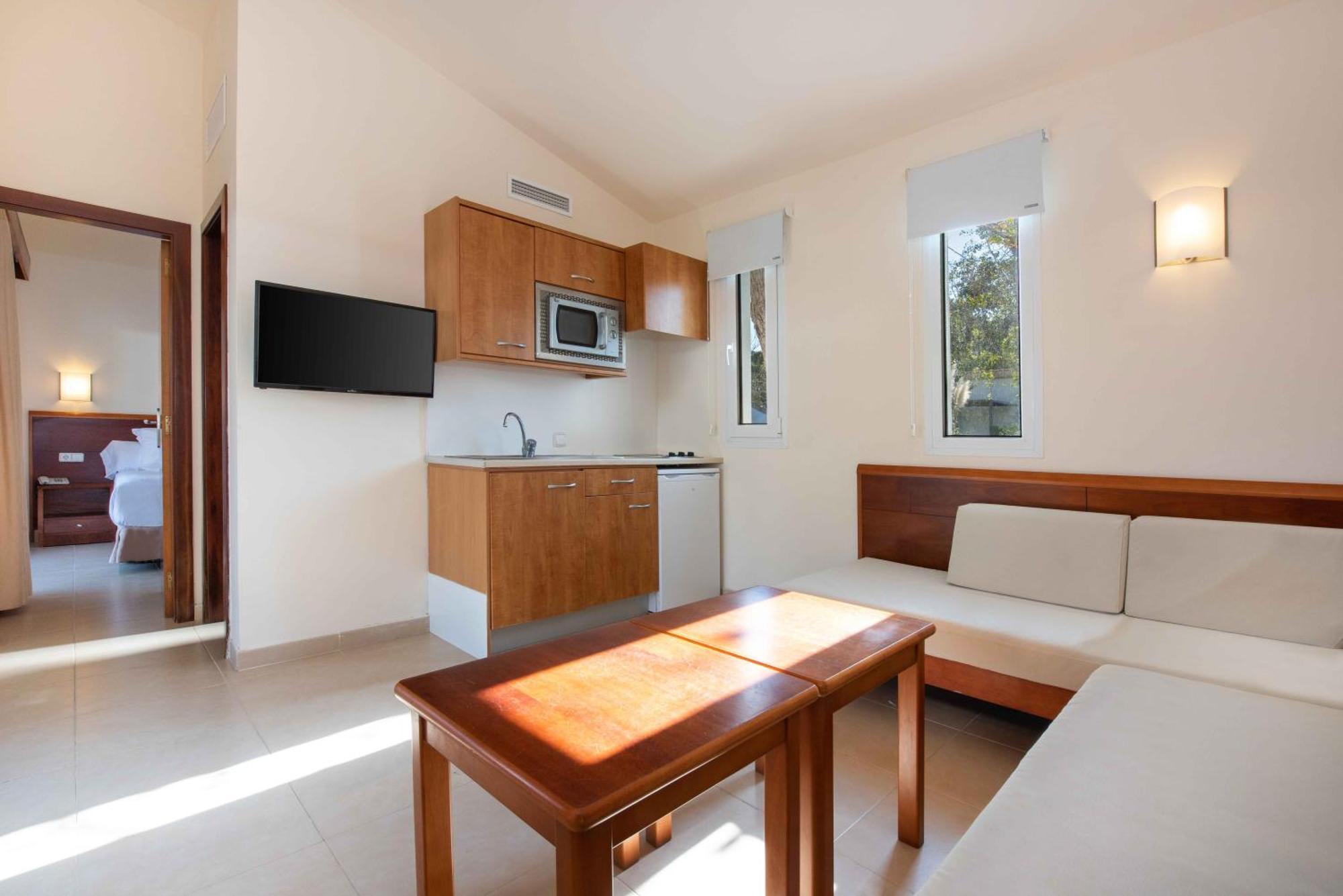 Hotel Valentin Playa De Muro 4*