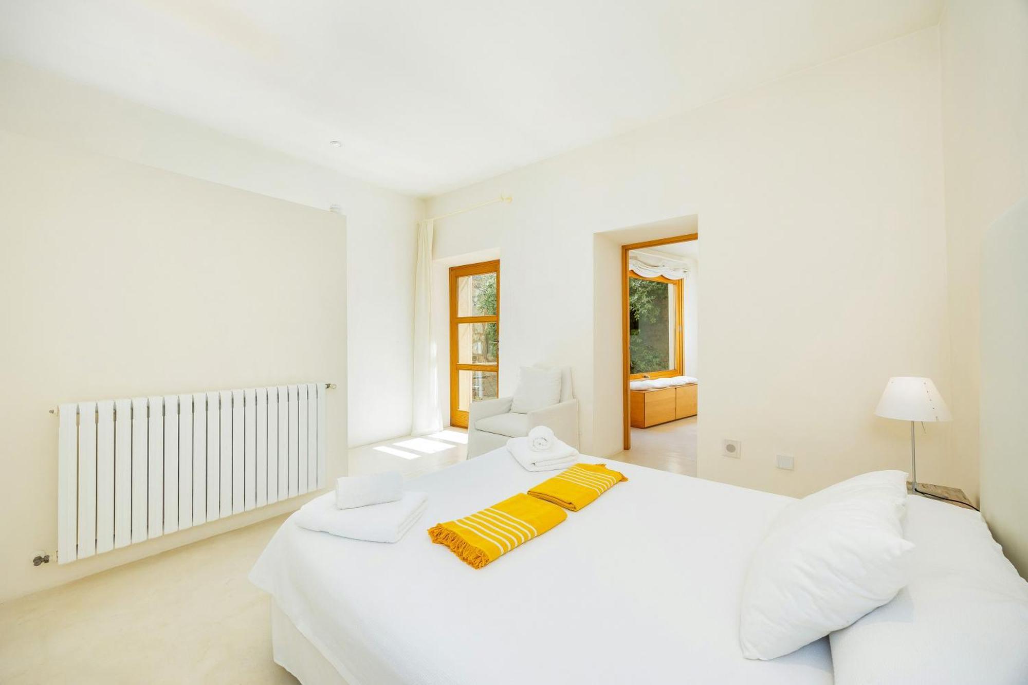 Casa Con Piscina En *