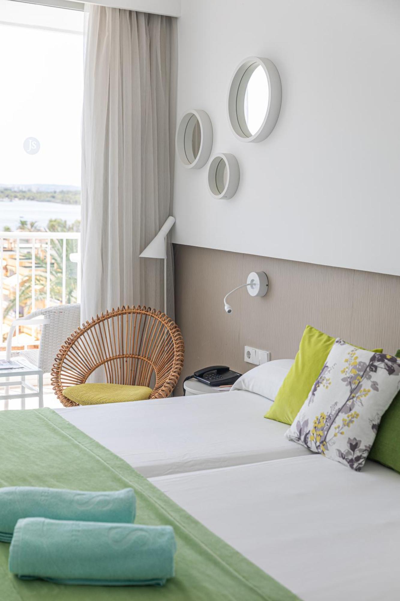 Js Sol De Alcudia Hotel 4*