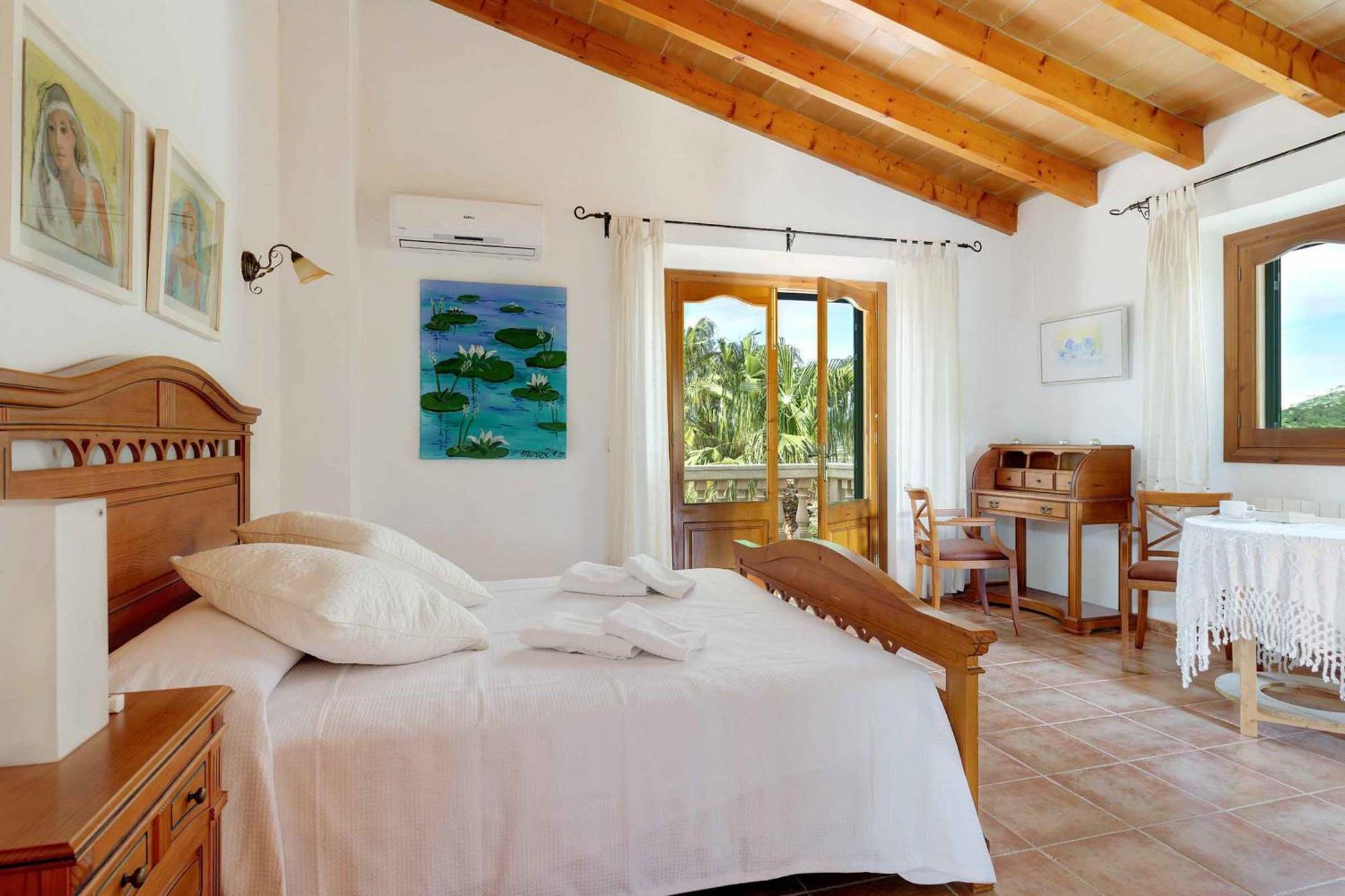 Xamanto Villa *
