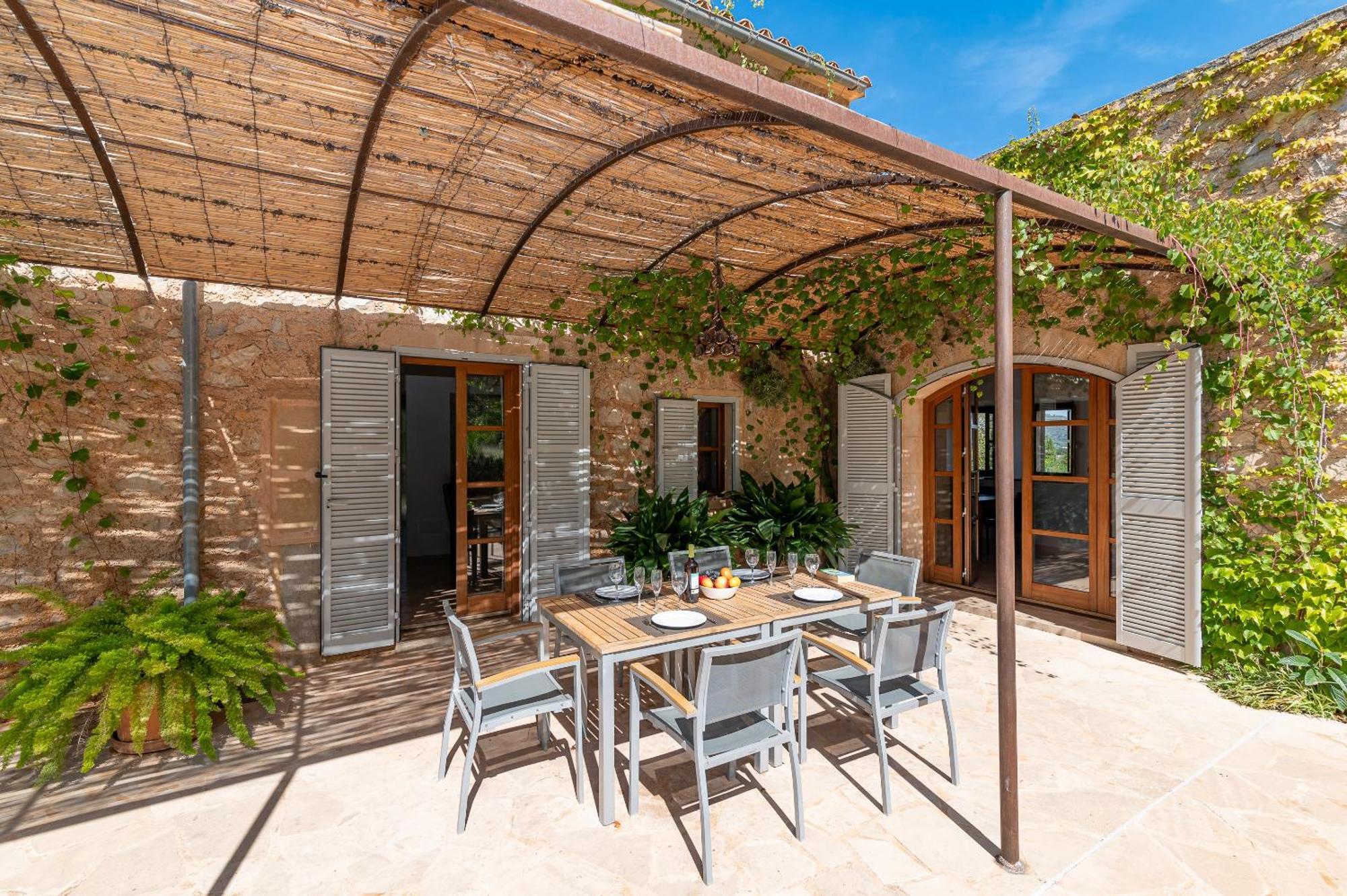 Villa La Corbaia By Sealand Arta