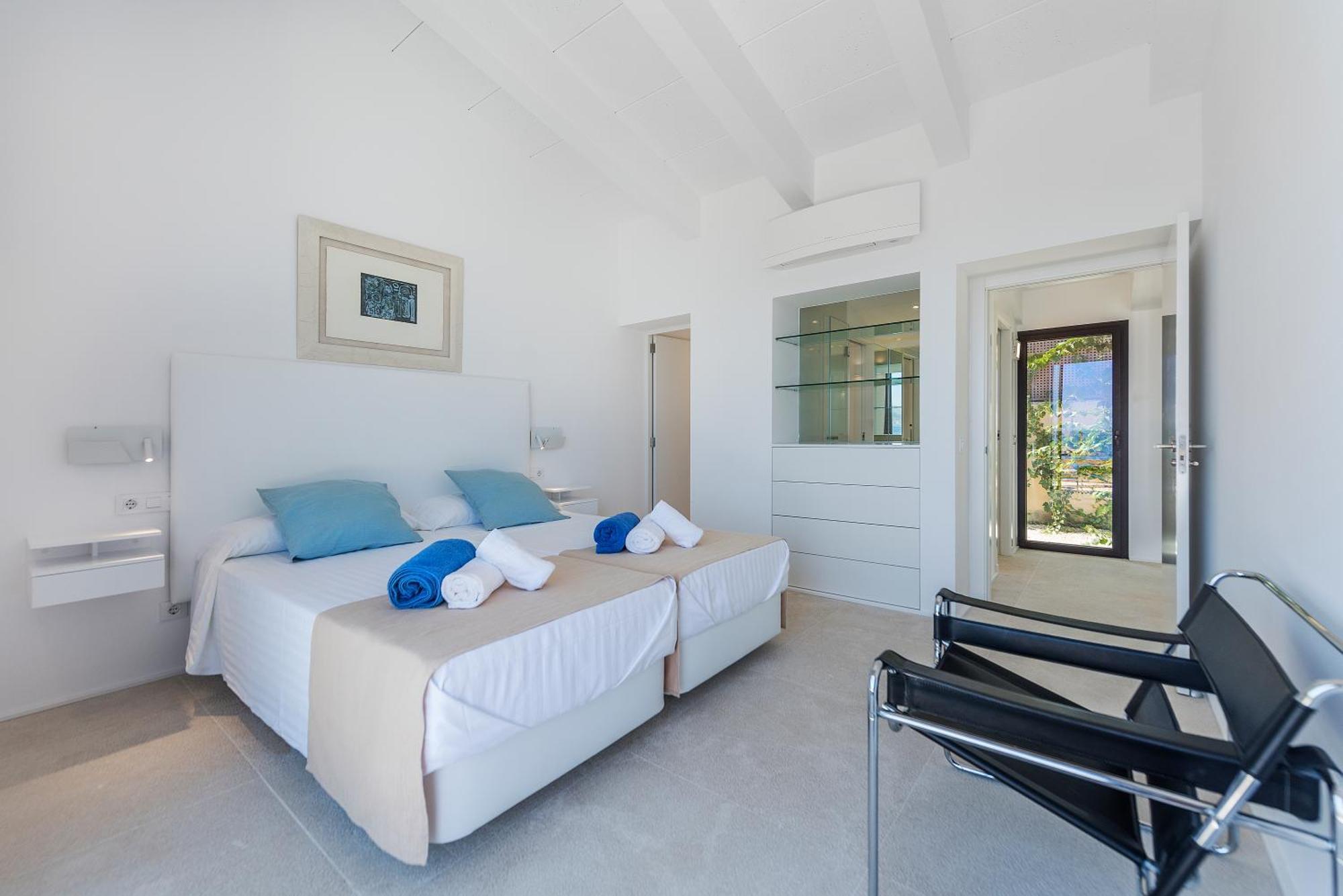 Villa Seablue Alcudia - By Emerald Cielo de Bonaire