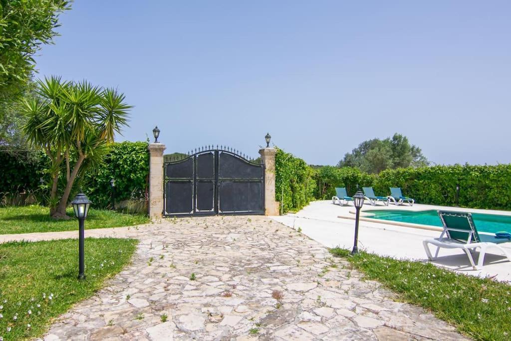 Tabou, Con Piscina En Selva Villa Selva (Mallorca)