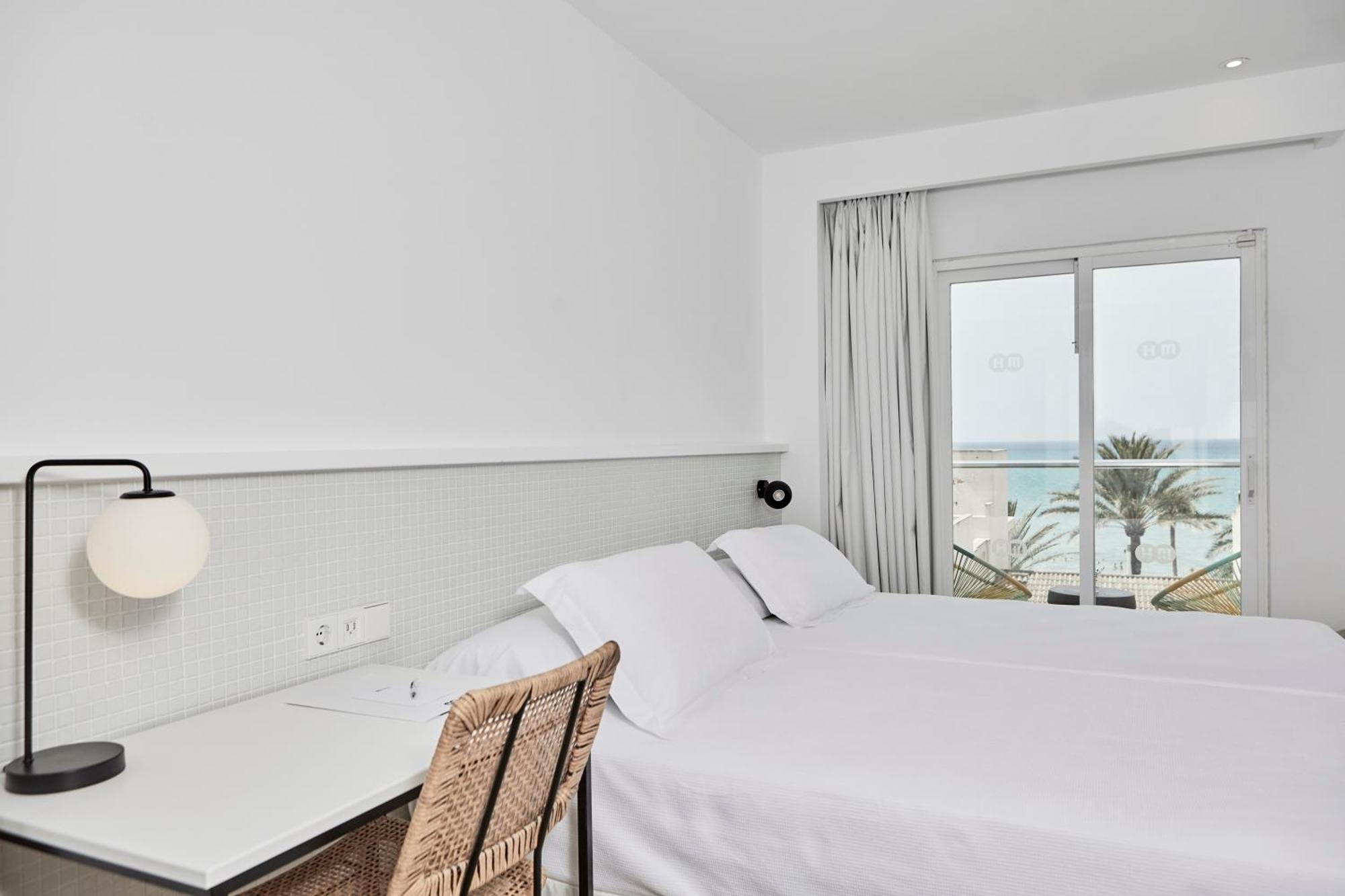 Hotel Hm Dunas Blancas 4*