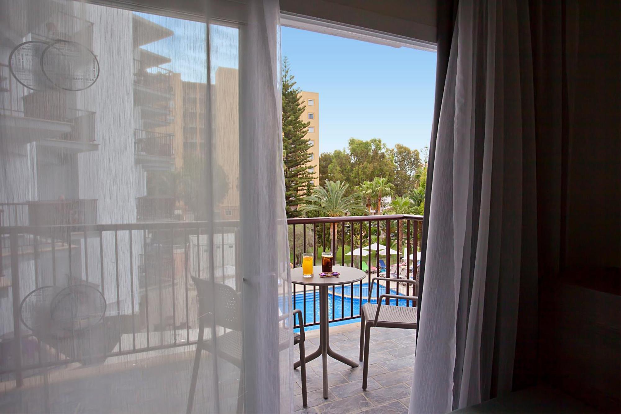 Fergus Bermudas Hotel 4*