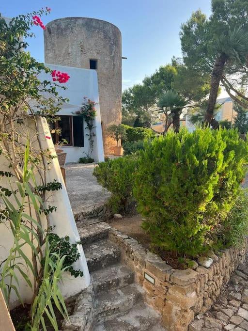 Encantador Molino Con Piscina Villa
