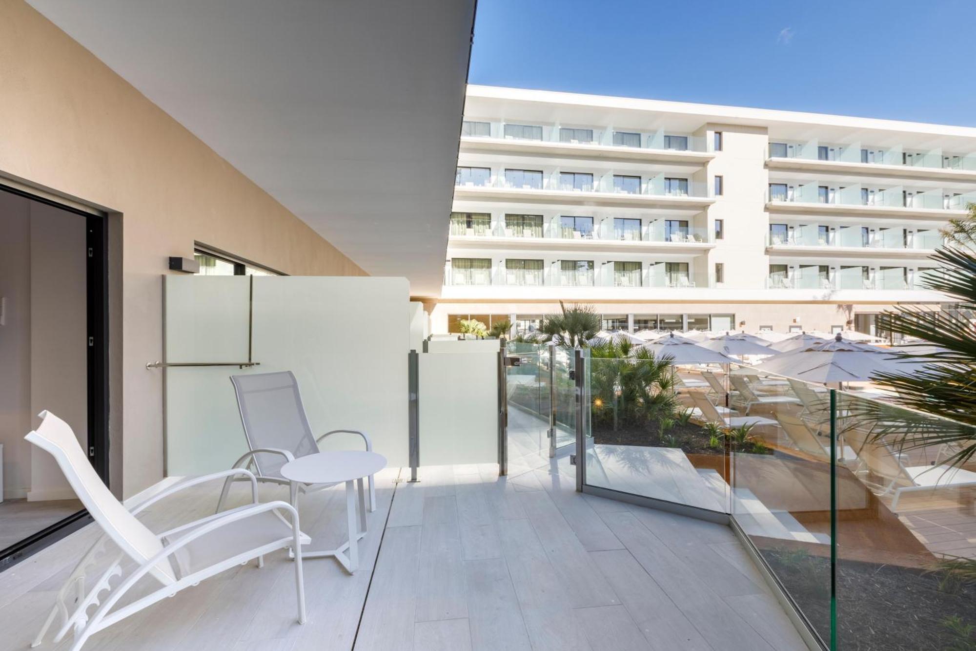 Aubamar Bali Hotel 4*