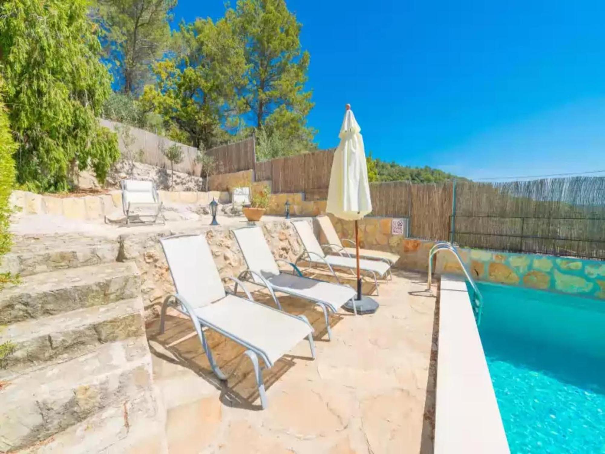 With Pool Villa Caimari