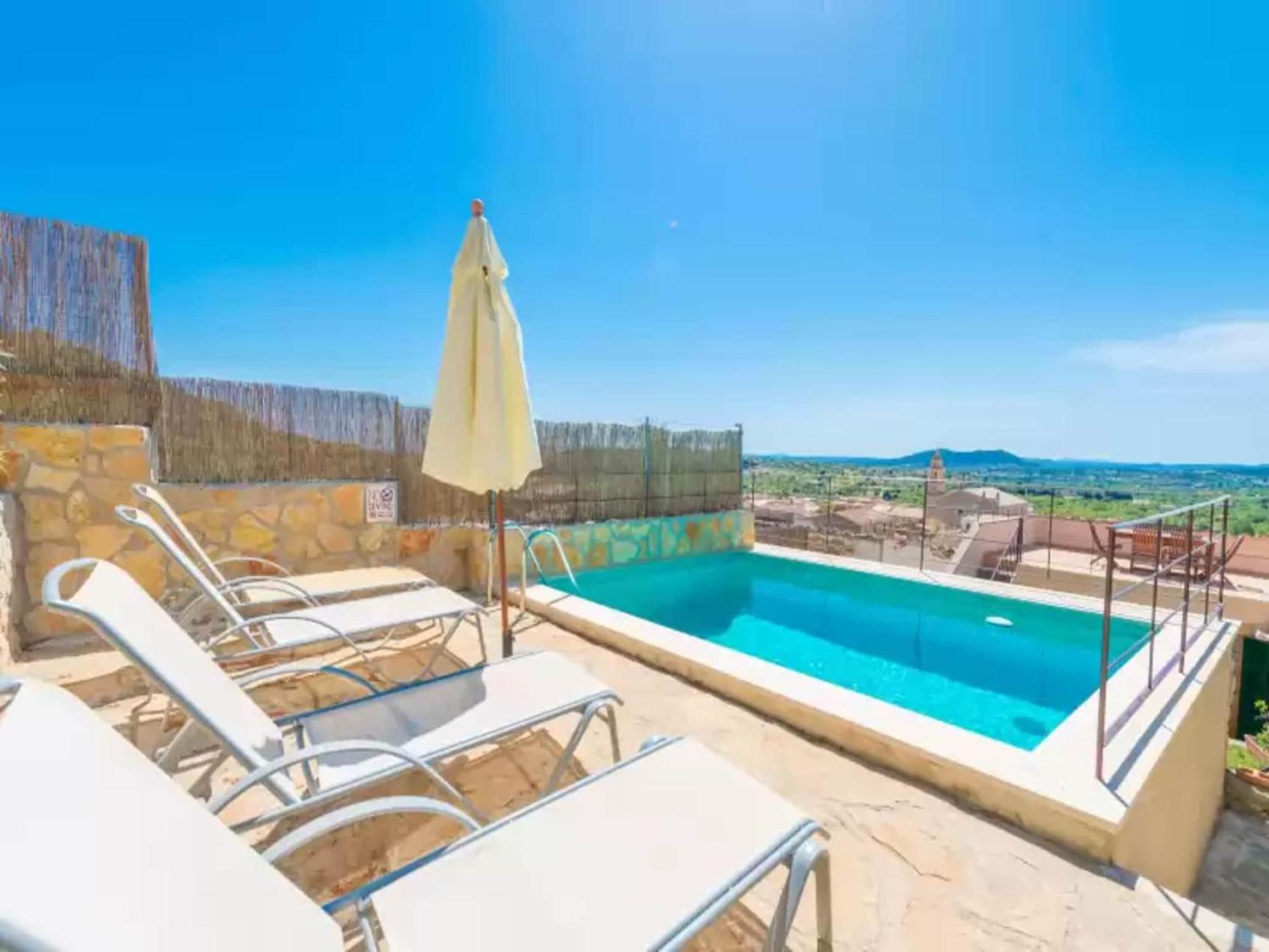 With Pool Villa Caimari