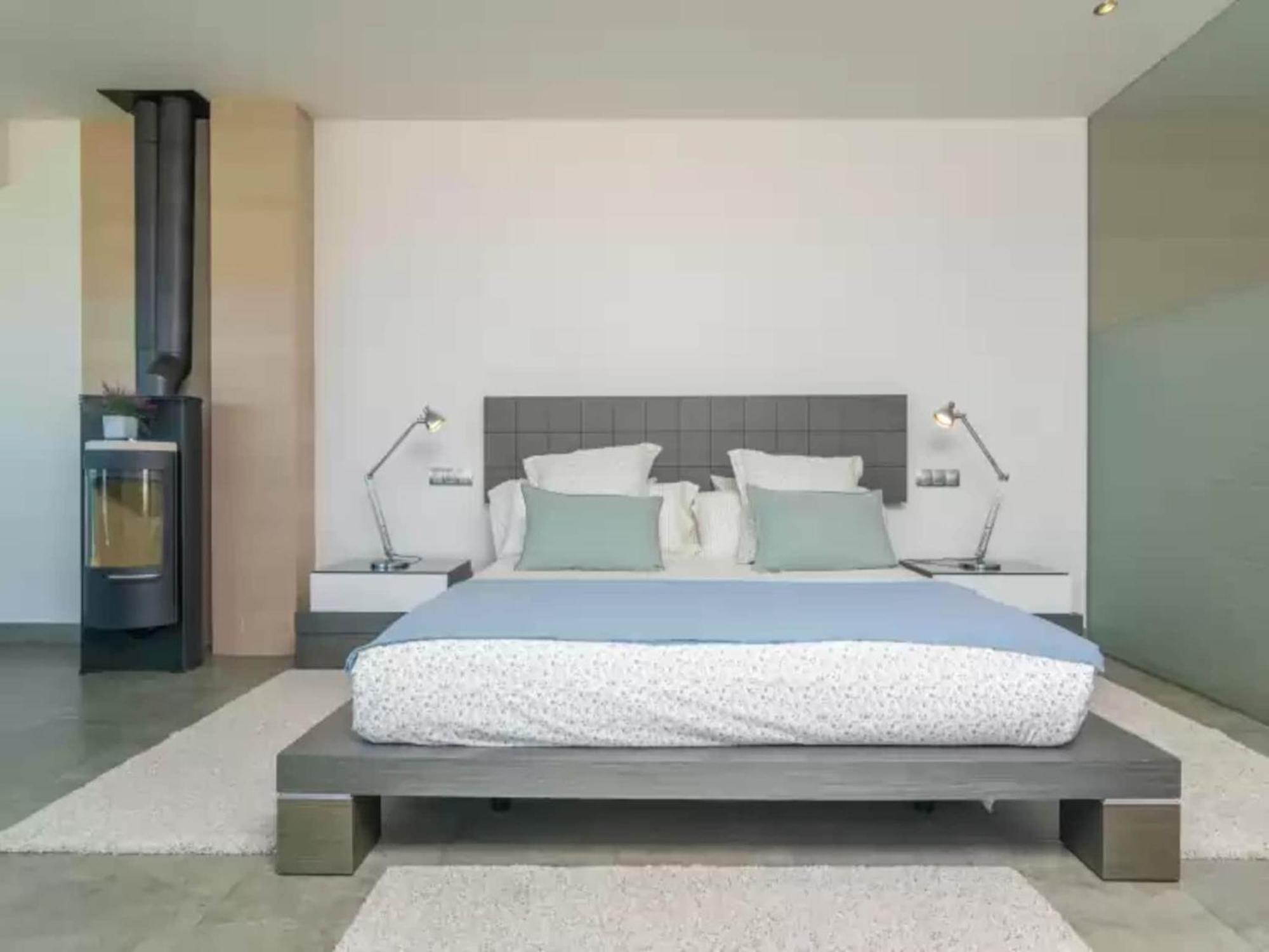 Villa Bohemi - With Private Pool Free Wifi *