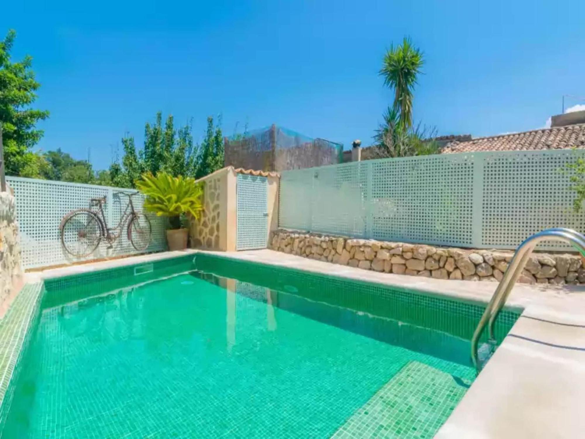 With Private Pool In *