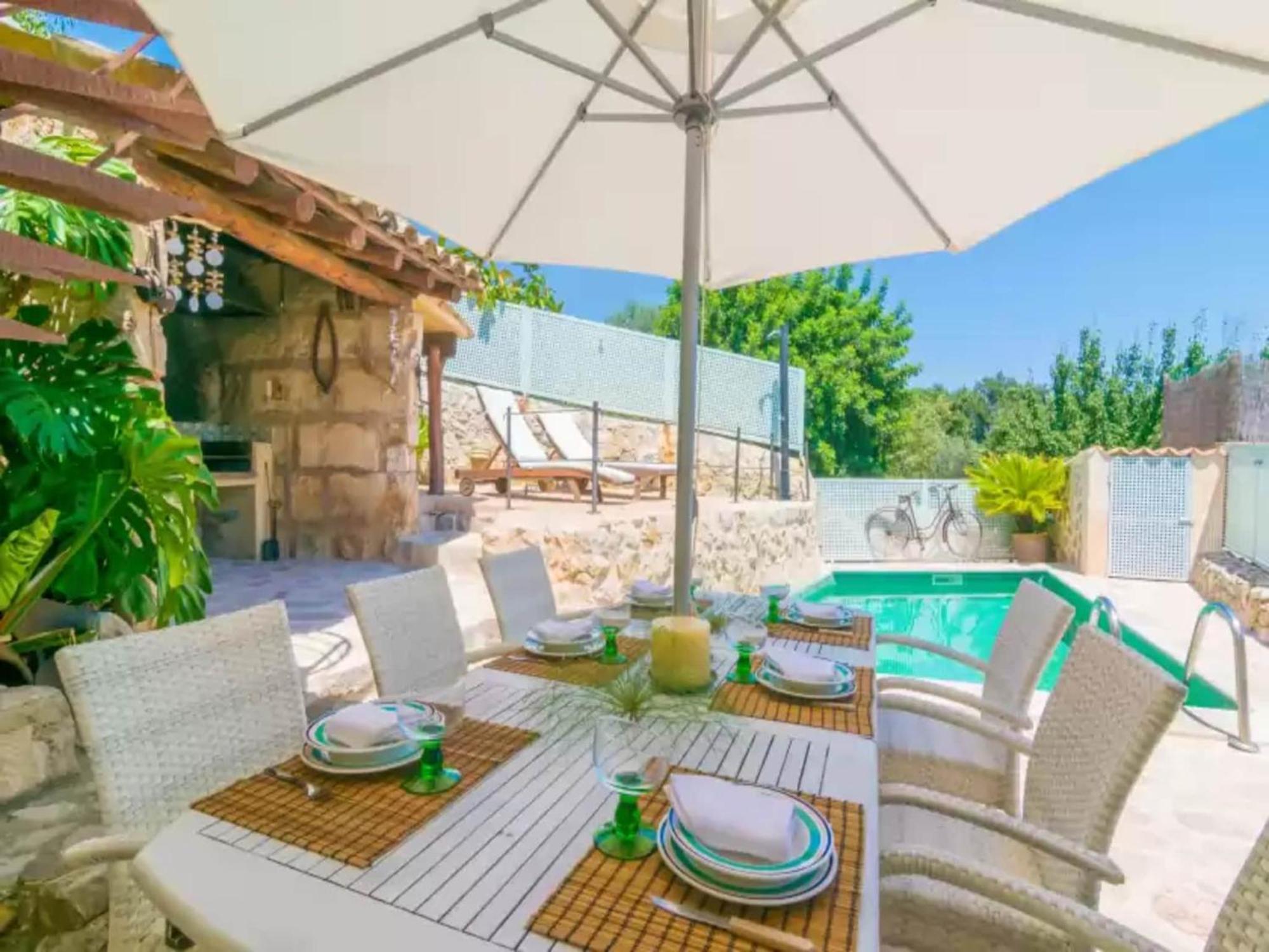Villa With Private Pool In