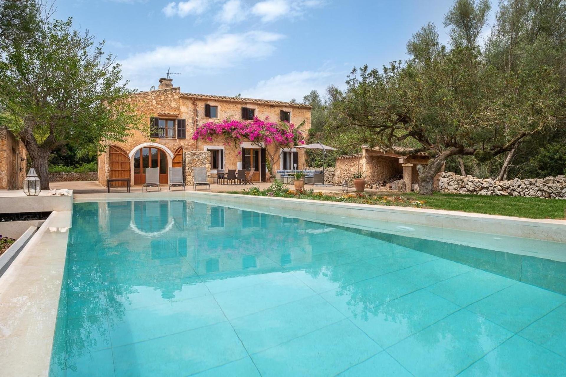 Holiday home Mit Privatpool Fuer 6 Personen Ca 300 Qm In Son Negre, Mallorca Suedostkueste Von Mallorca *