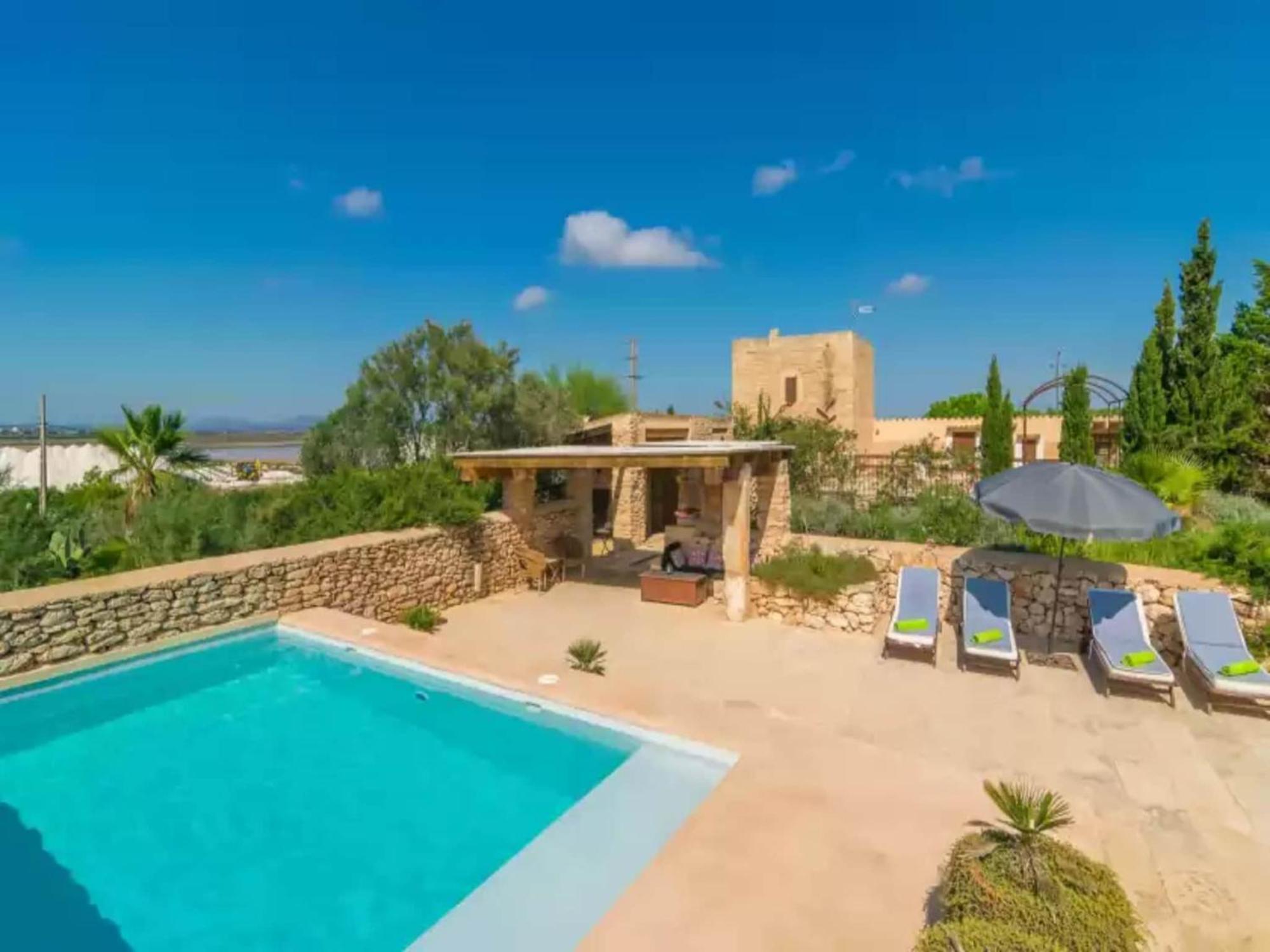 Villa Lovely With Private Pool