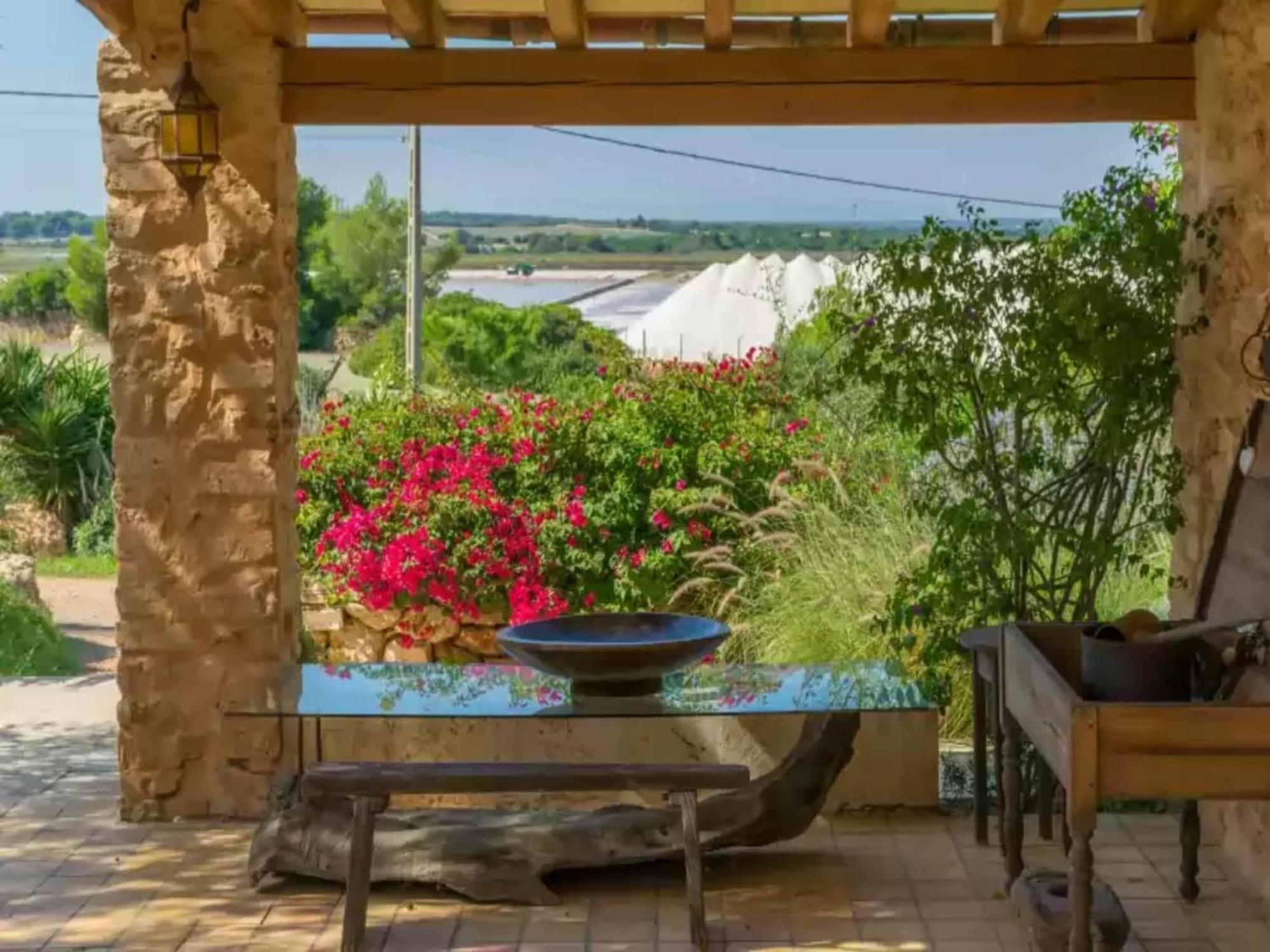 Villa Lovely With Private Pool