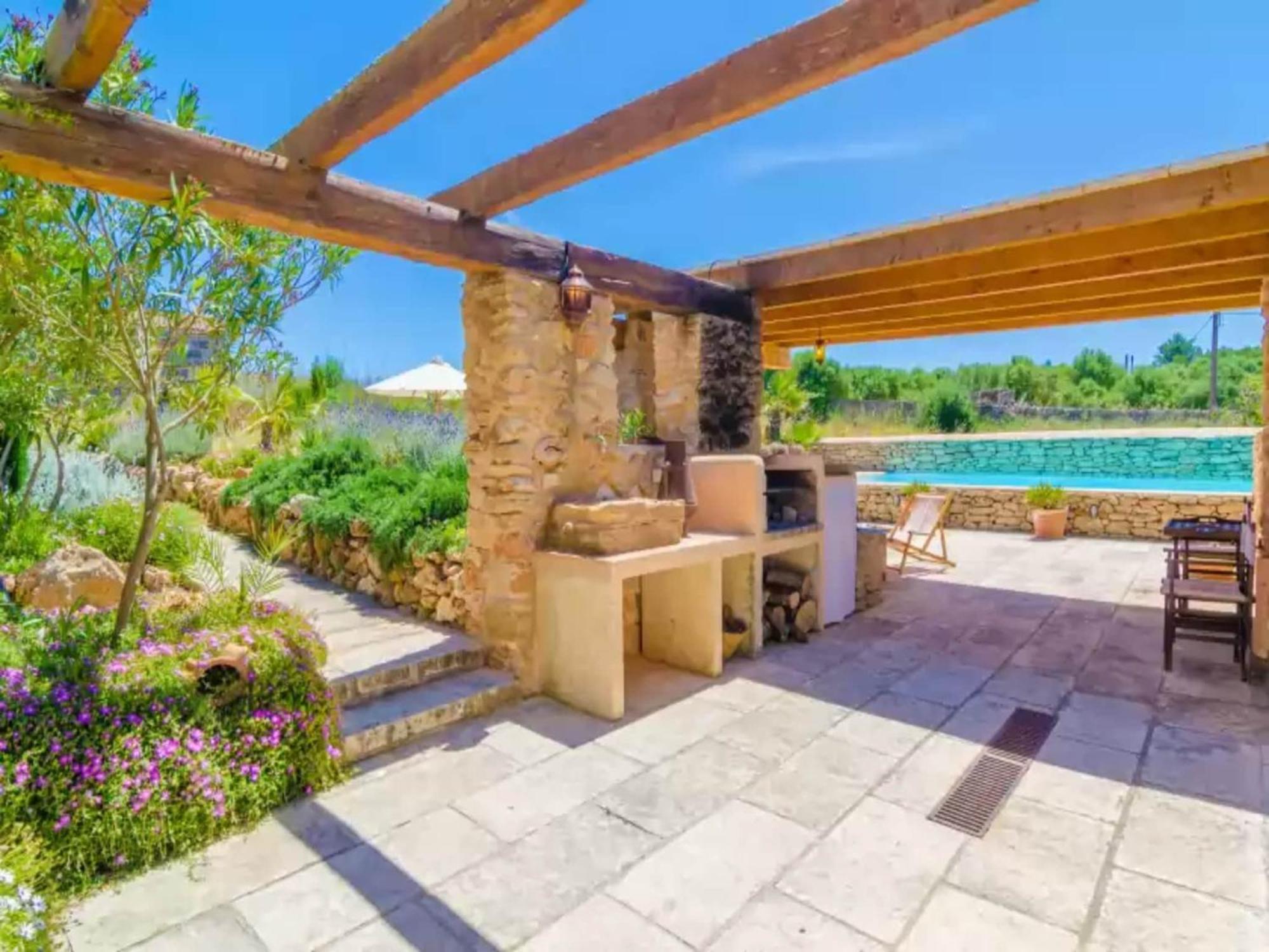 Lovely With Private Pool