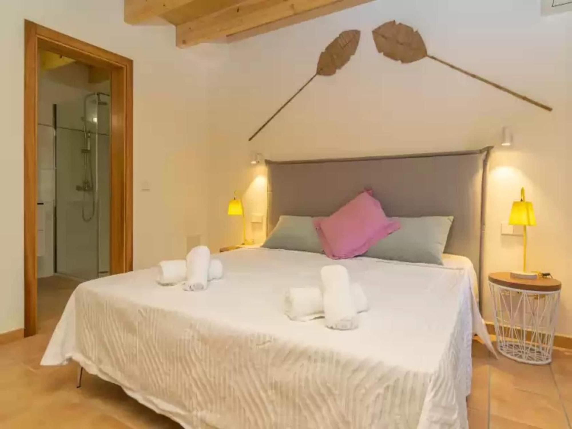 Moreu - With Private Pool In Villa *