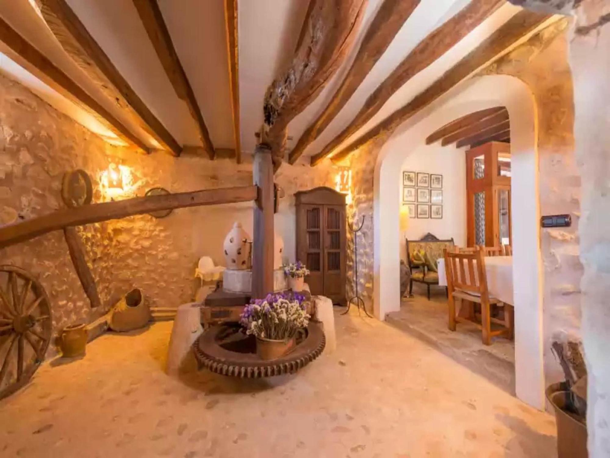 Splendid With Oil Heating Villa