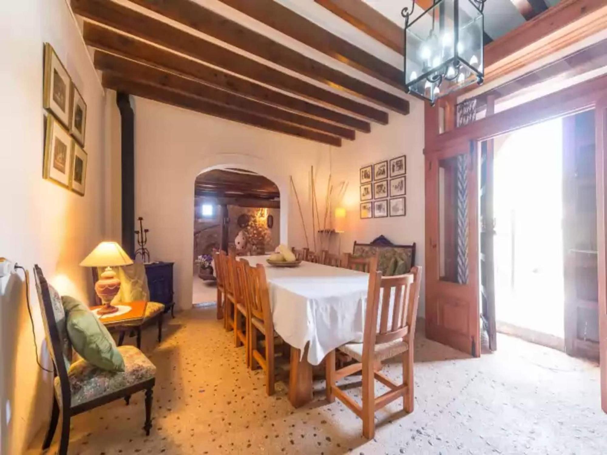 Villa Splendid With Oil Heating Búger