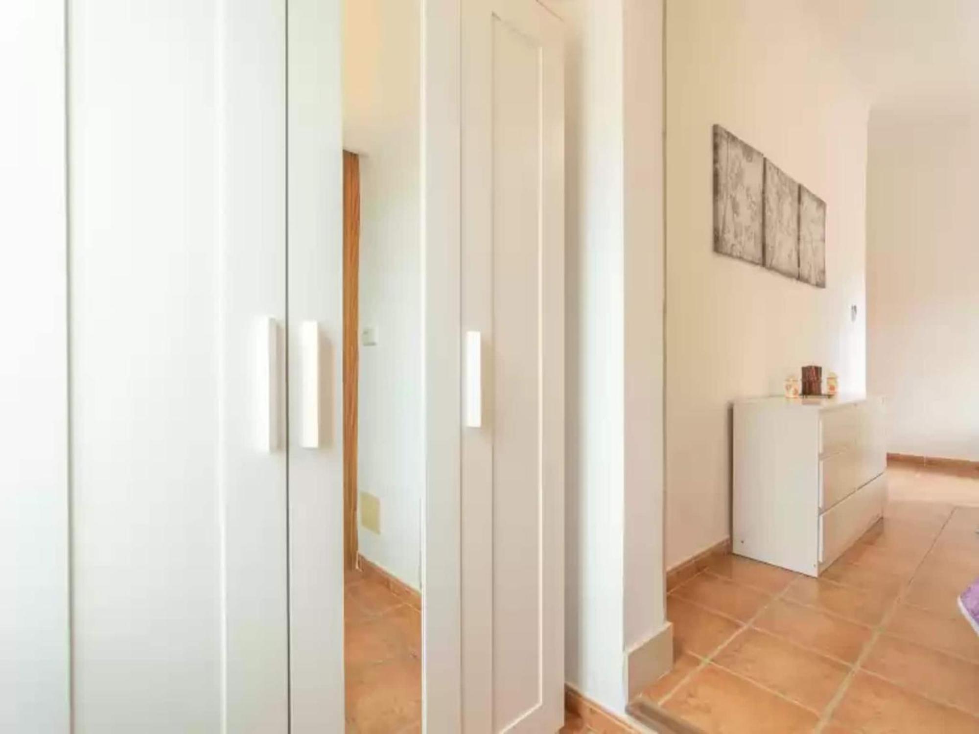 Villa Charming With Swimming Pool