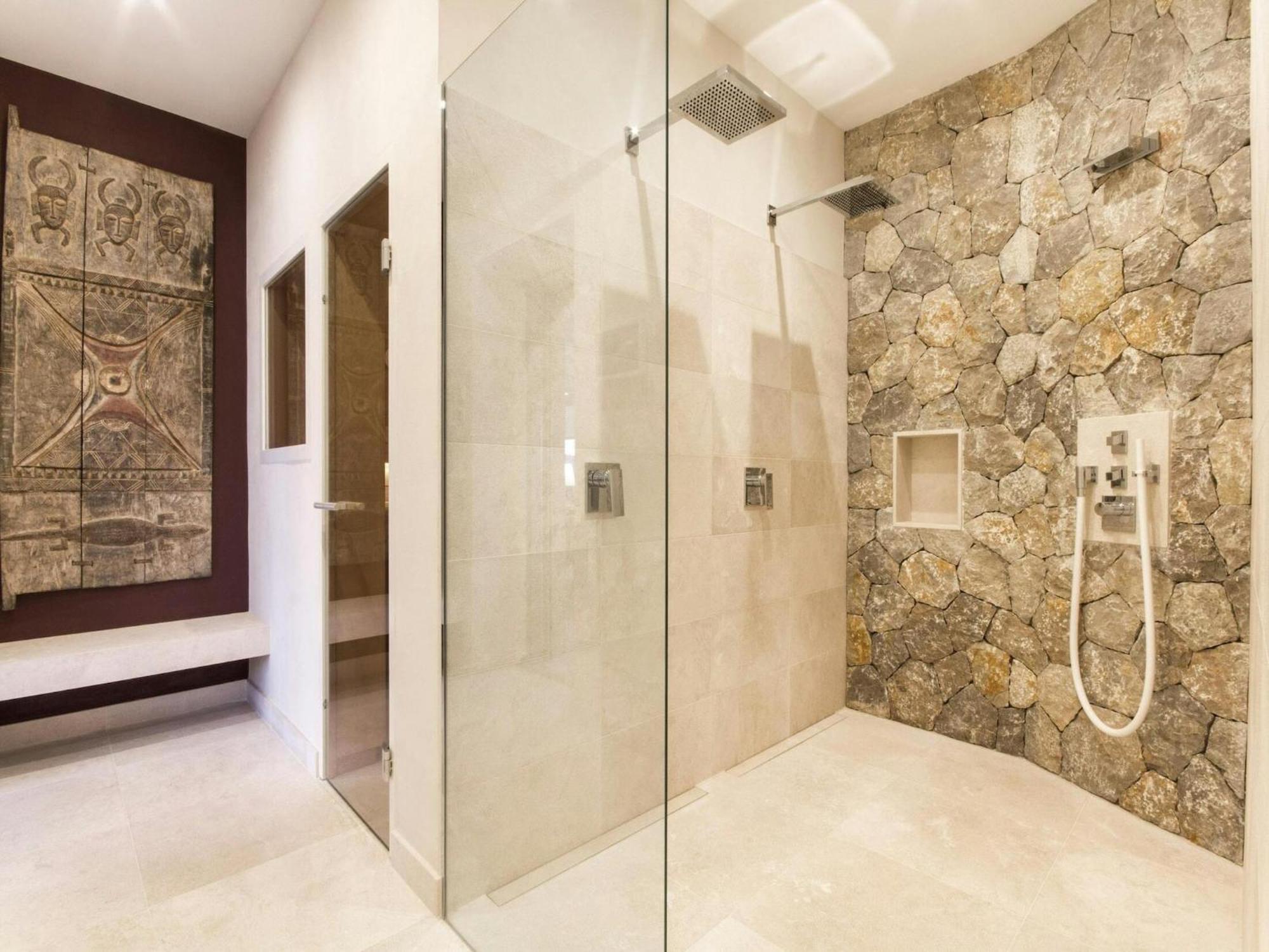 In Tranquil Hillside Location Villa